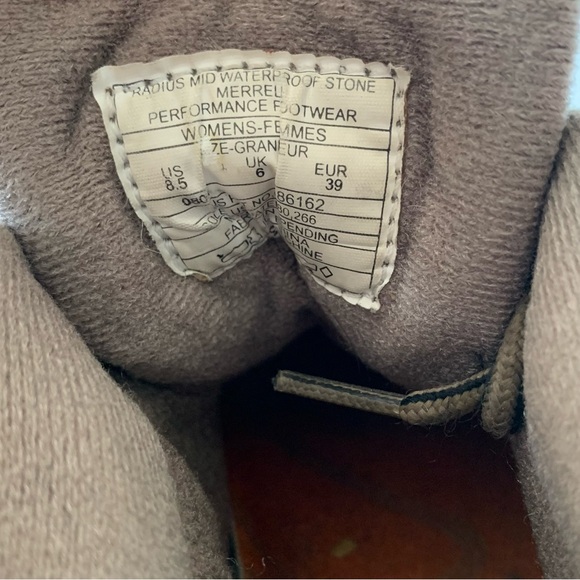 Women's Merrell Waterproof Vibram Hiking Boots Size 8.5 - Picture 5 of 14